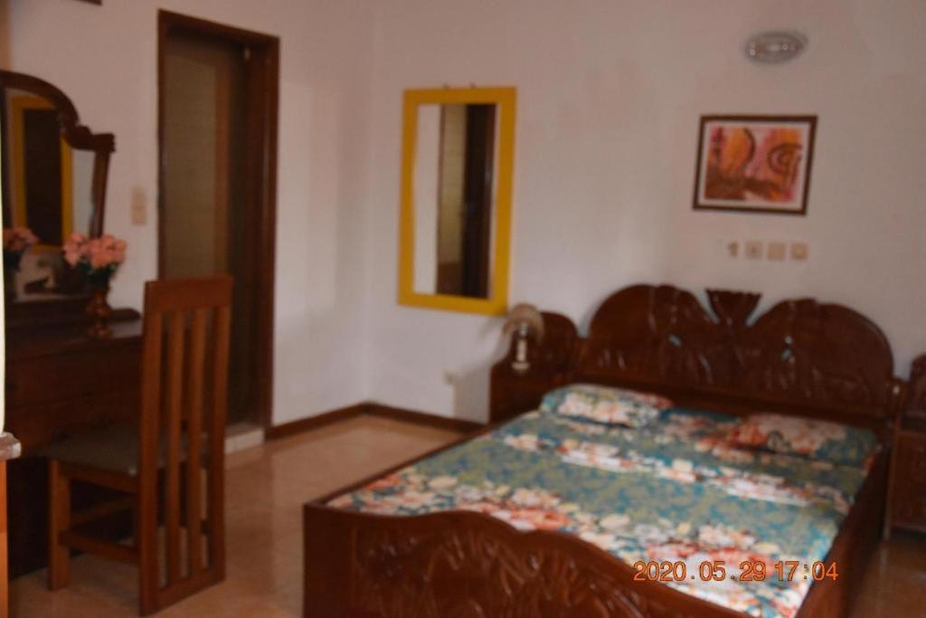 Hotel Residence Georges Colette Yopougon Exterior photo